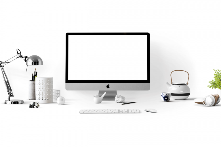 Een OLED-monitor op een modern bureau met diepe zwartwaarden en levendige kleuren